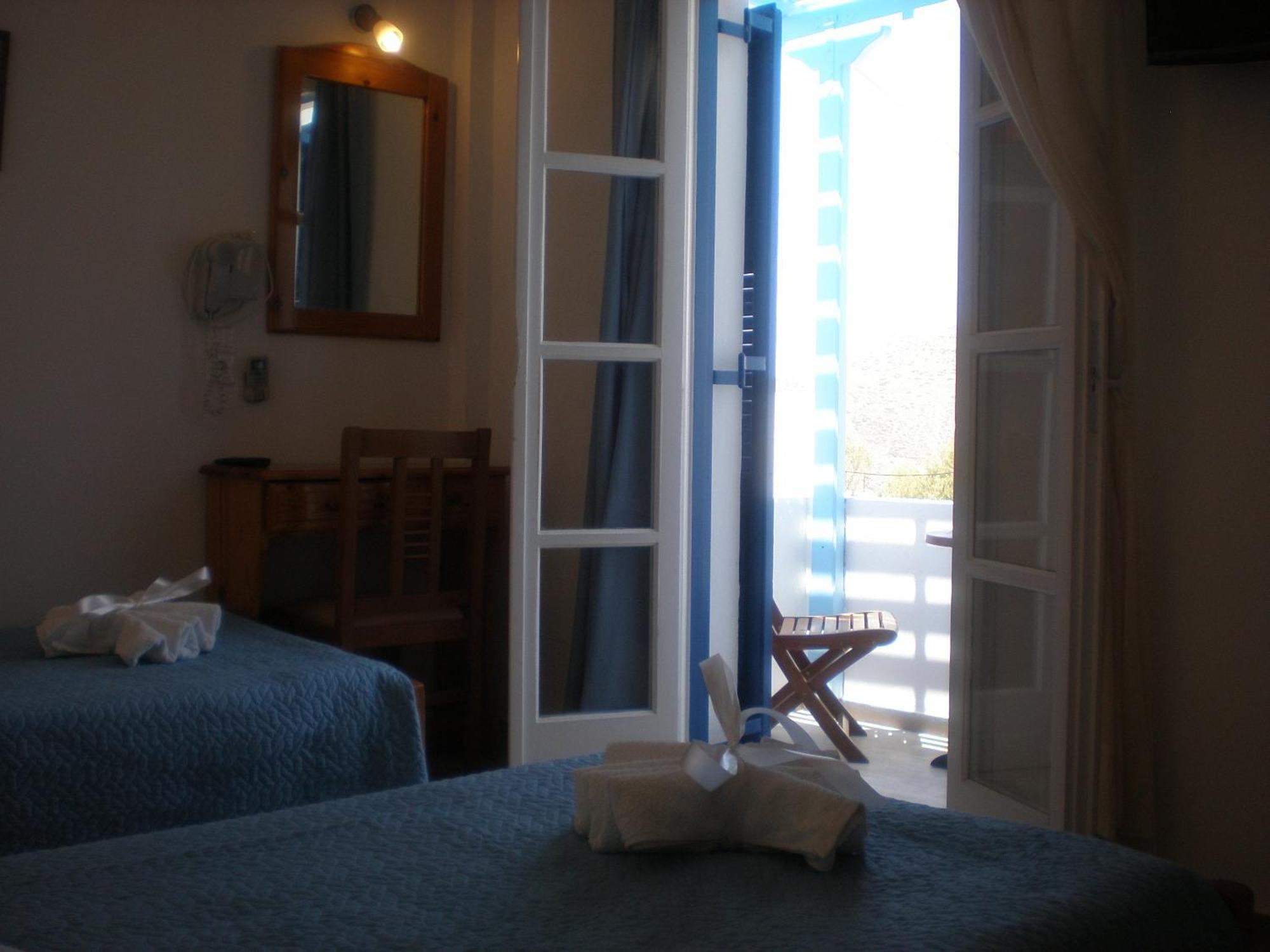 Armonia Pension Chora  Luaran gambar